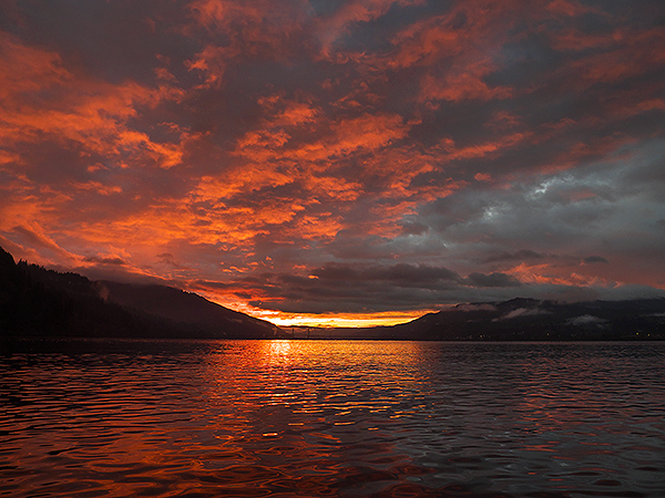 Columbia Gorge Sunrise 10-29-14